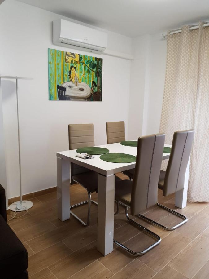 Apartamento Delux Benidorm Apartment Ngoại thất bức ảnh