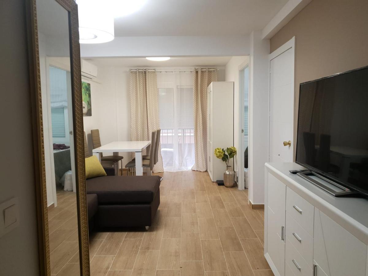 Apartamento Delux Benidorm Apartment Ngoại thất bức ảnh