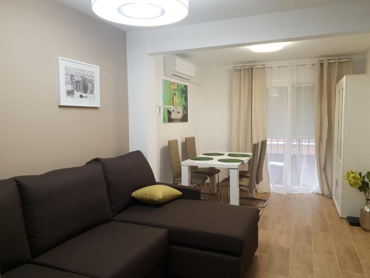 Apartamento Delux Benidorm Apartment Ngoại thất bức ảnh